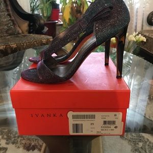 Evening glitter shoes